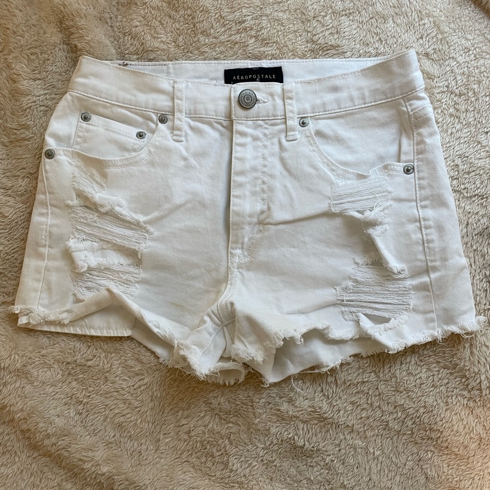 white jean shorts